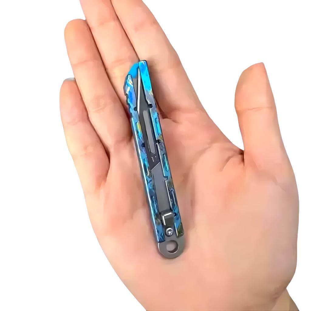 Titanium box cutter
