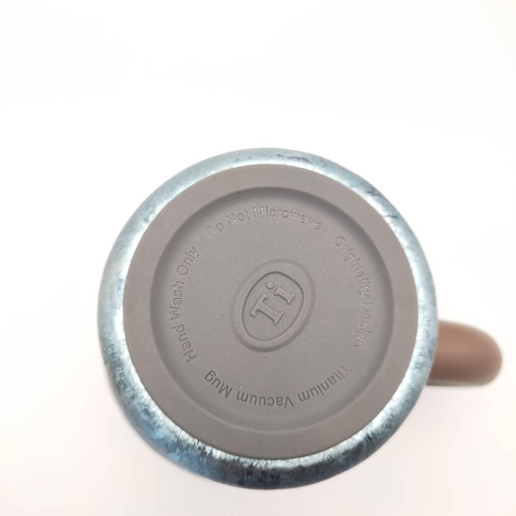 Large capacity pure titanium thermos cup